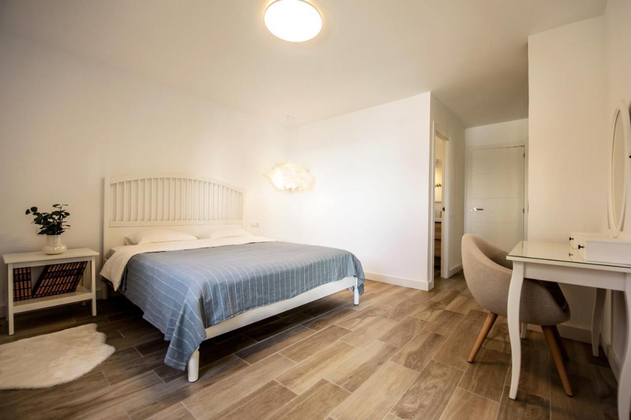 Fantastic Sea View Dona Lola Apartament *